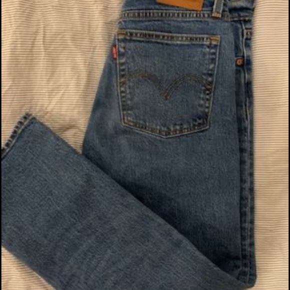 LEVI'S WEDGIE STRAIGHT - Picture 7 of 8